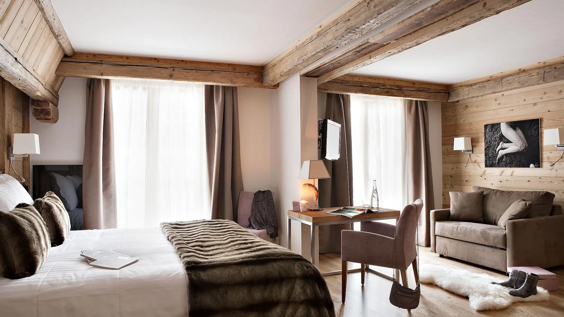 Au Coeur Du Village La Clusaz Hotel
