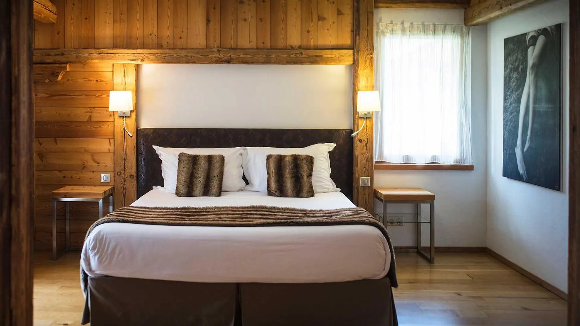 Au Coeur Du Village La Clusaz Hotel